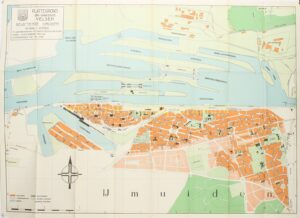 Gedetailleerde plattegrond van IJmuiden uit 1933 met de sluizen, Vissershaven, Haringhaven, Hoogovens en het Noordzeekanaal.