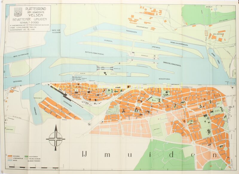 Gedetailleerde plattegrond van IJmuiden uit 1933 met de sluizen, Vissershaven, Haringhaven, Hoogovens en het Noordzeekanaal.
